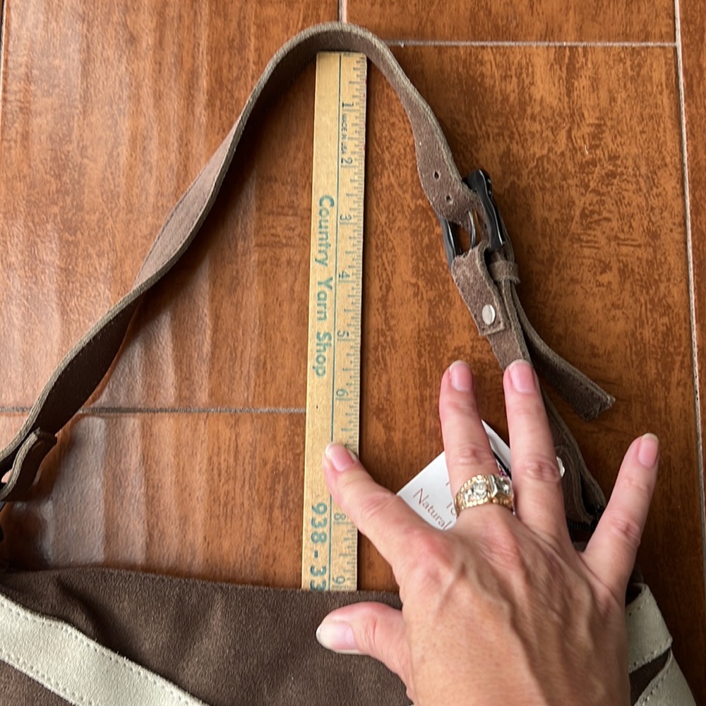 Brown and Cream Shoulder Bag - Picture 3 of 12